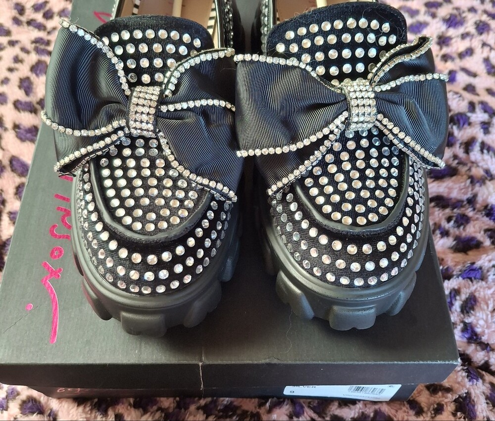 Betsey Johnson vincent Silver 9 Black Embellished Blingy Rhinestone Bow Loafers - Picture 2 of 11